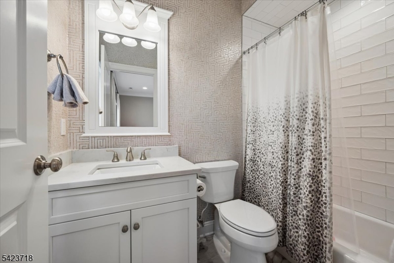 17 Countryside Lane Warren, NJ 07059 - Photo 40 of 47