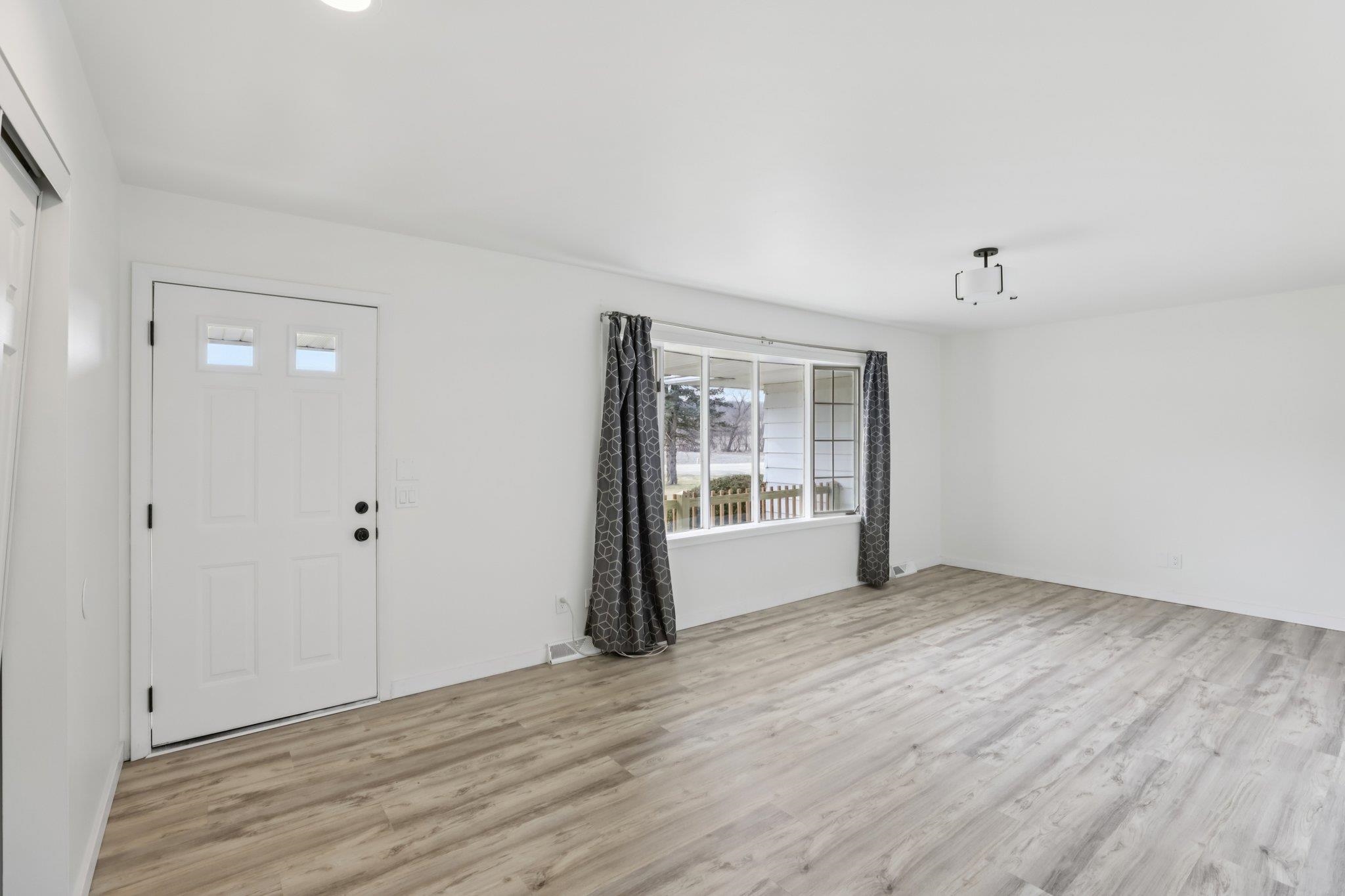 5484 Niesen Road Cross Plains, WI 53528 - Photo 5 of 44