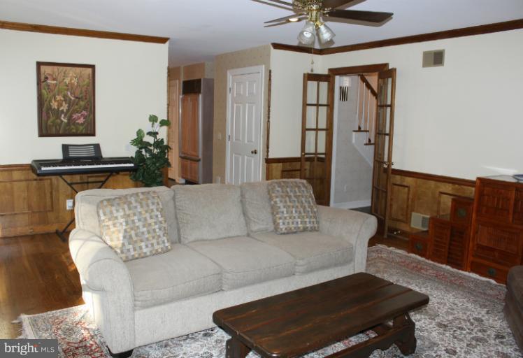181 McGuire Road Winchester, VA 22603 - Photo 12 of 30 Family Room