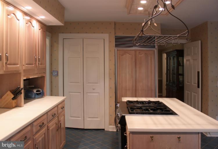 181 McGuire Road Winchester, VA 22603 - Photo 23 of 30 Kitchen