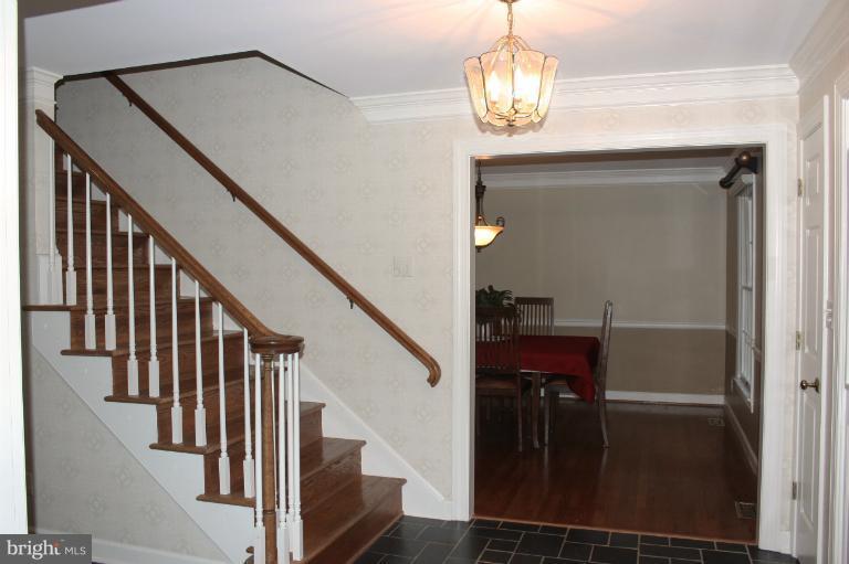 181 McGuire Road Winchester, VA 22603 - Photo 9 of 30 Interior (General)