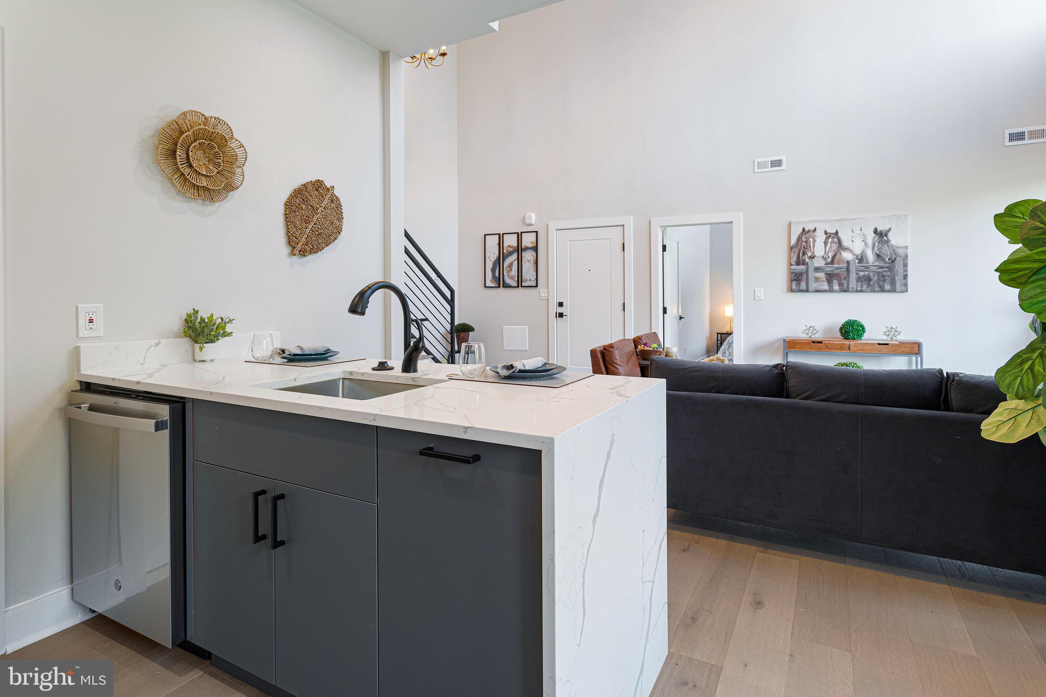 2209 M Street Northeast, Unit 6 Washington, DC 20002 - Photo 8 of 26 Gallery Image 8