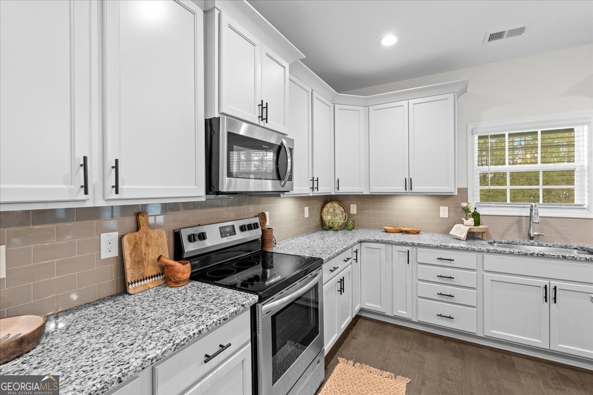 126 West River Cane Run Perry, GA 31069 - Photo 11 of 36