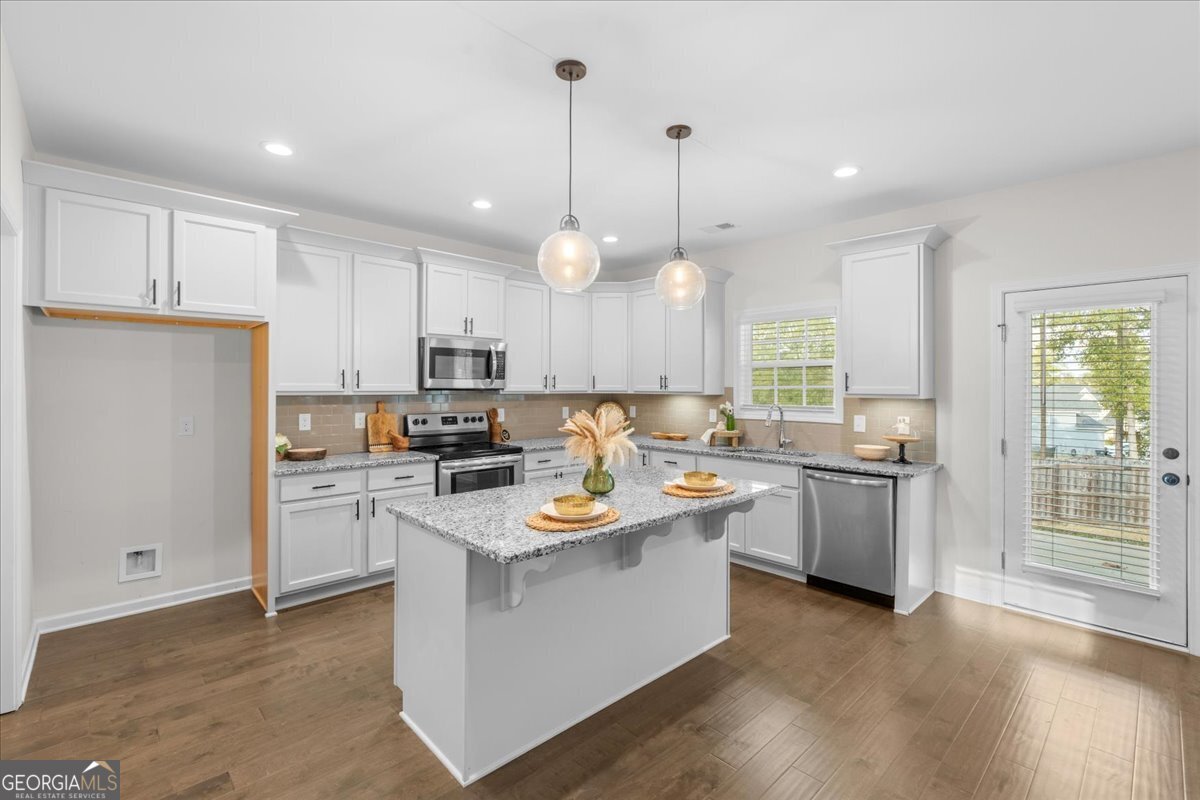 126 West River Cane Run Perry, GA 31069 - Photo 9 of 36