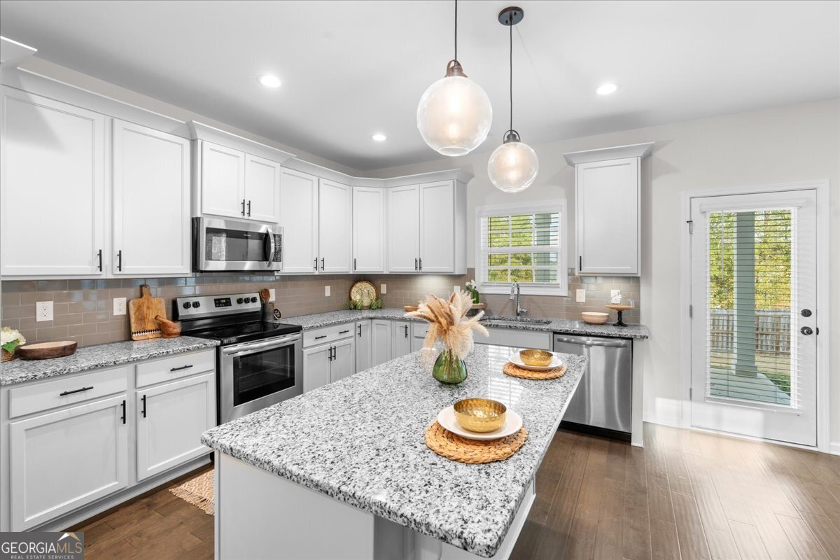 126 West River Cane Run Perry, GA 31069 - Photo 10 of 36