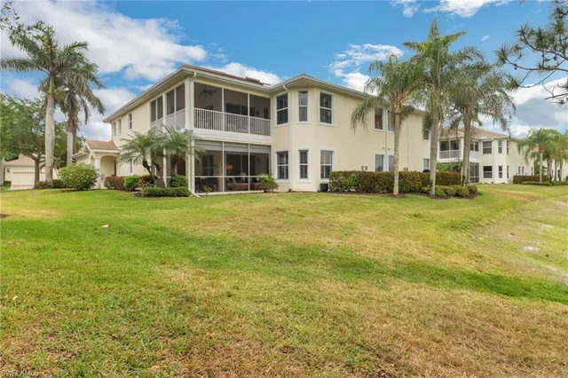 $569,900 | 28677 San Lucas Lane, Unit 102, Bonita Springs, FL 34135