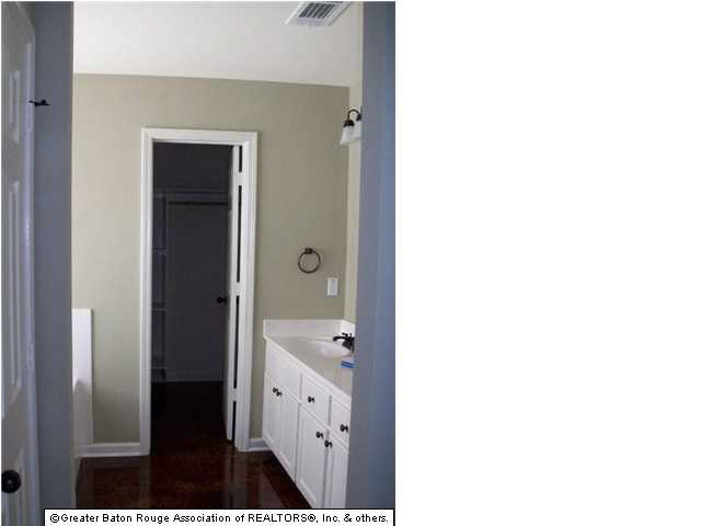 2038 Fountain Avenue Baton Rouge, LA 70810 - Photo 7 of 13 Gallery Image 7