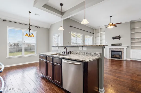 $409,900 | 4198 John Wood Lane, Olive Branch, MS 38654