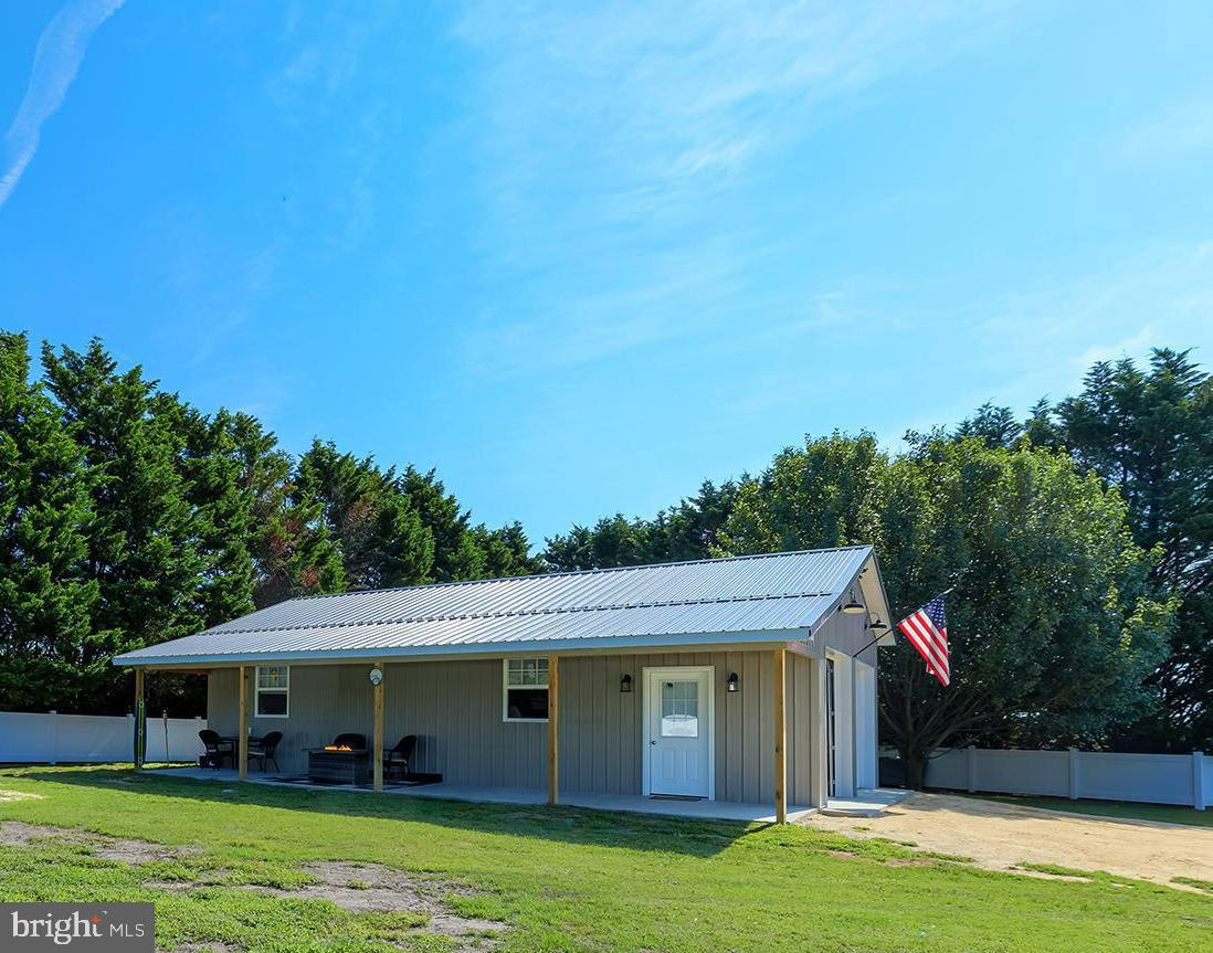 22581 Jefferson Road Lincoln, DE 19960 - Photo 41 of 48 Brand new pole barn with electric