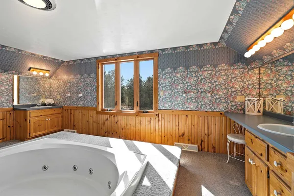 $399,900 | N6590 Us Highway, Crivitz, WI 54114