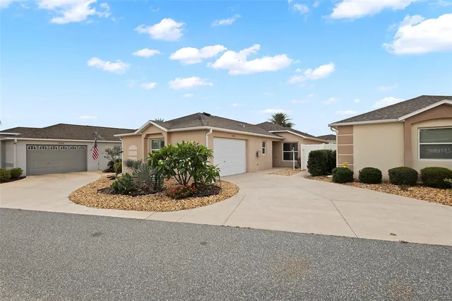 $364,000 | 1963 Ladyfish Avenue, The Villages, FL 32162