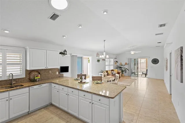 $364,000 | 1963 Ladyfish Avenue, The Villages, FL 32162