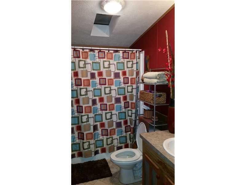 213 Rowe Road Skowhegan, ME 04976 - Photo 14 of 16 Bathroom.