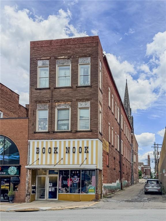 137 North Main Street, Unit B Butler, PA 16001 - Photo 1 of 28