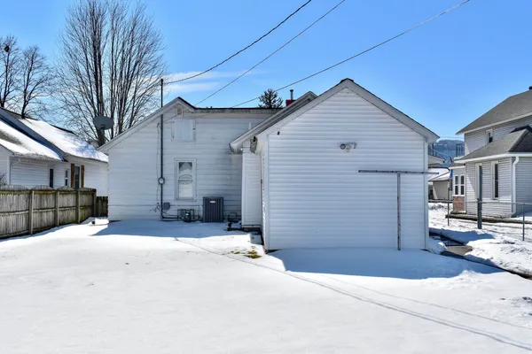 $215,000 | 518 West Wabasha Street, Winona, MN 55987