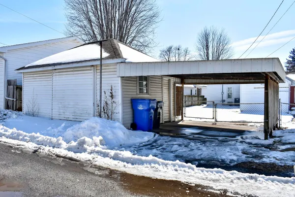 $215,000 | 518 West Wabasha Street, Winona, MN 55987