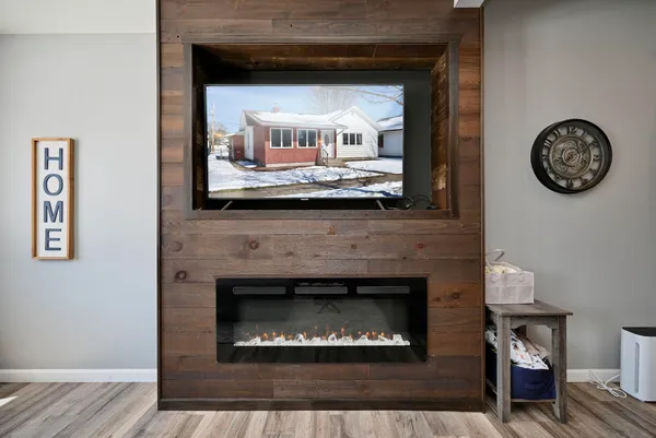 $215,000 | 518 West Wabasha Street, Winona, MN 55987