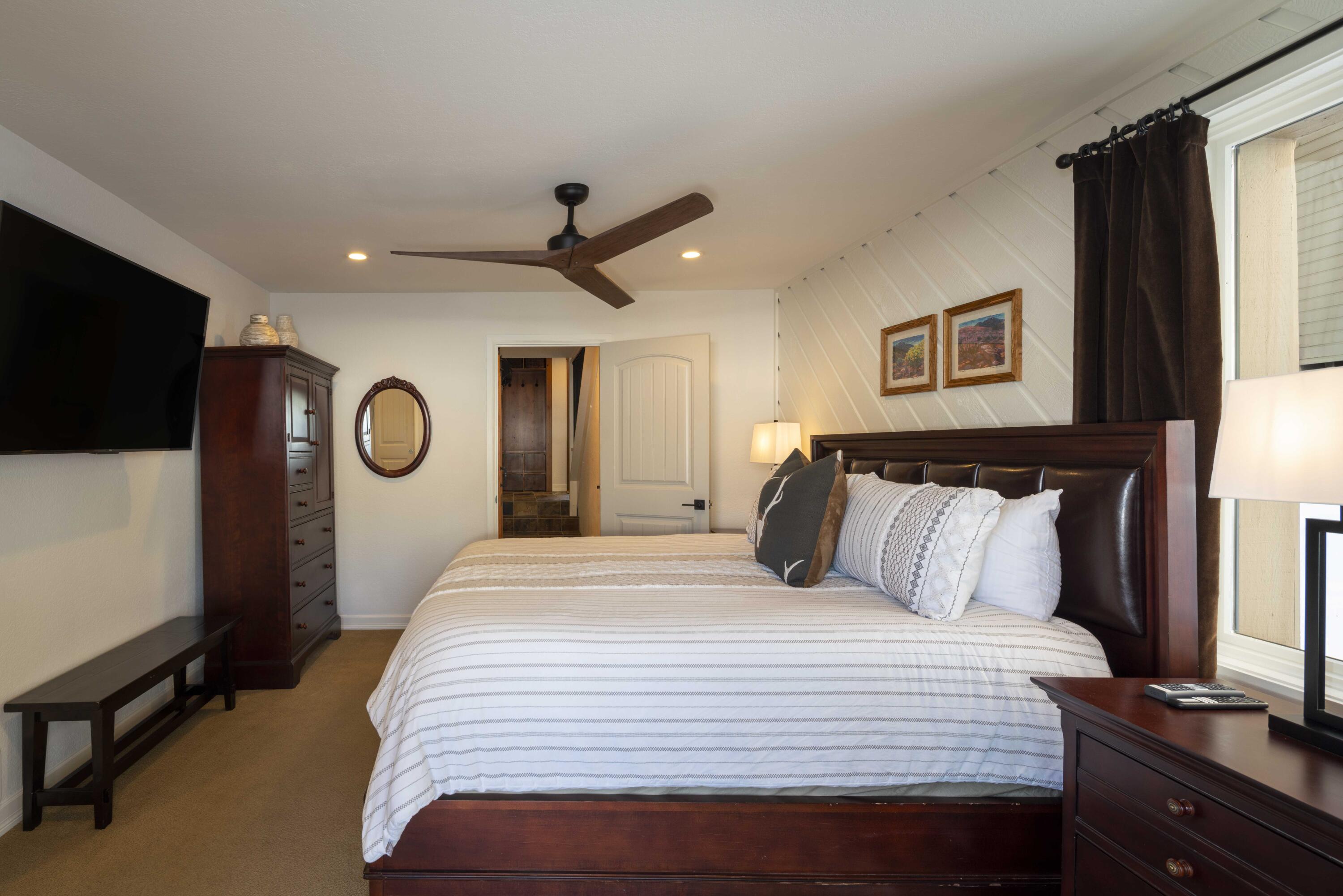 2639 Ridge Lane, Unit 39 Sun Valley, ID 83353 - Photo 16 of 35 Primary Bedroom