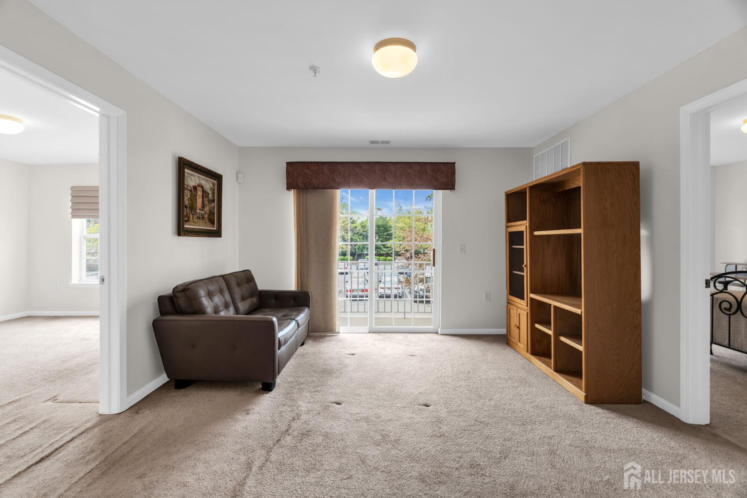49 Liddle Avenue Edison, NJ 08837 - Photo 6 of 22
