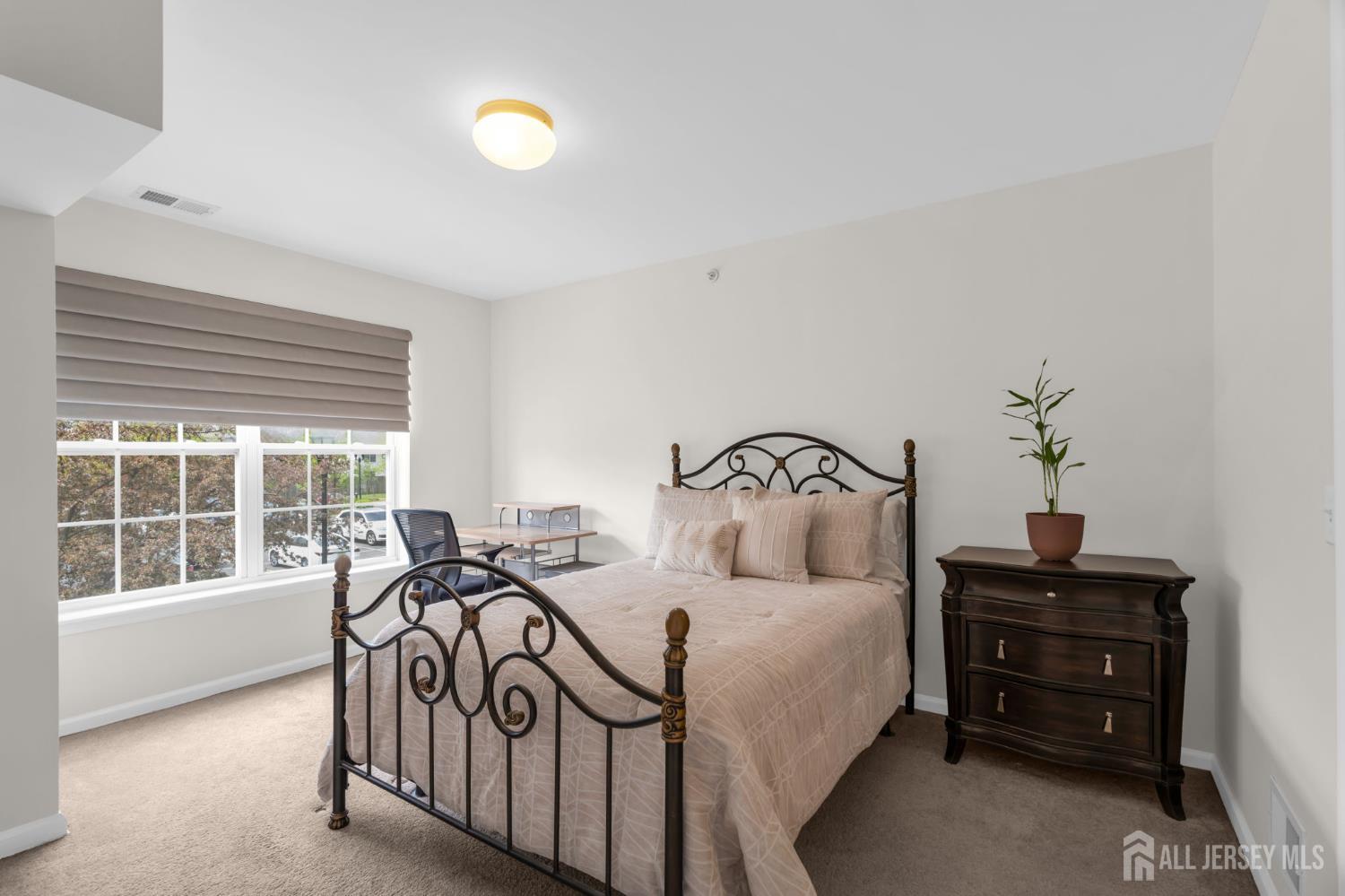 49 Liddle Avenue Edison, NJ 08837 - Photo 8 of 22