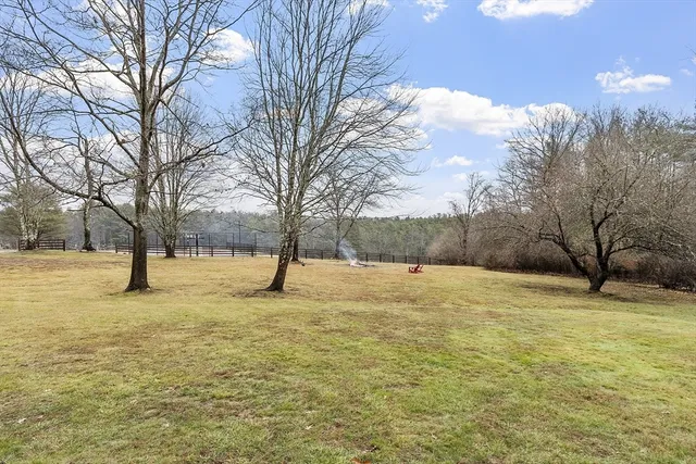 $3,500 | 287 Chapman Road, Unit 1, Barre, MA 01005