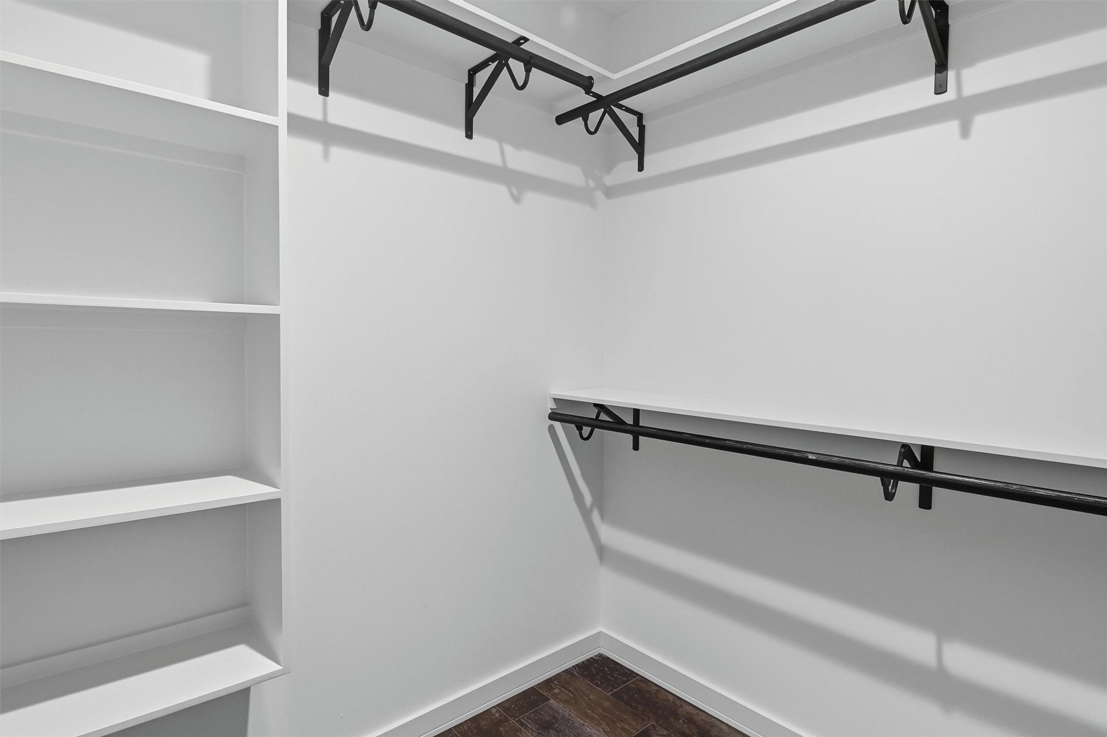 2939 El Fenice Lane Houston, TX 77057 - Photo 43 of 48 a view of walk in closet