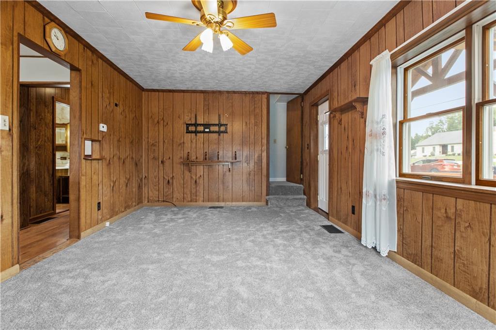520 Edgeview Road Lower Burrell, PA 15068 - Photo 8 of 21 Gallery Image 8