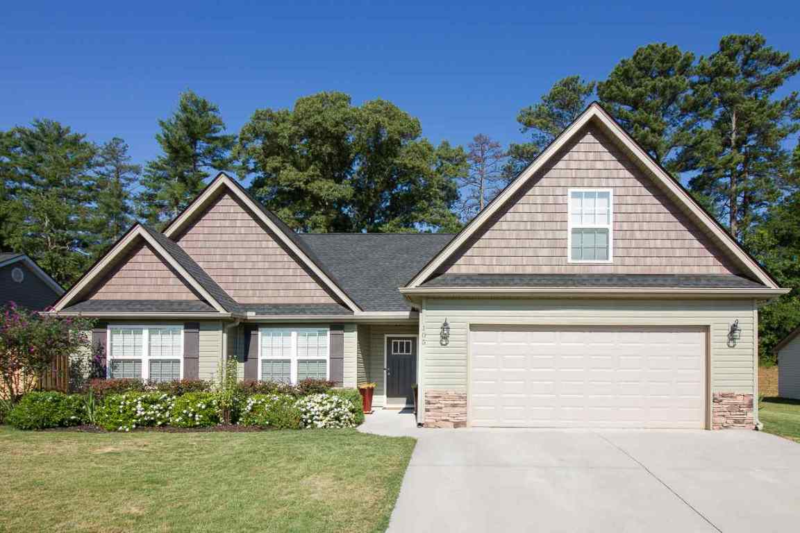 105 Gallant Lane Anderson, SC 29621 - Photo 1 of 32 Gallery Image 1