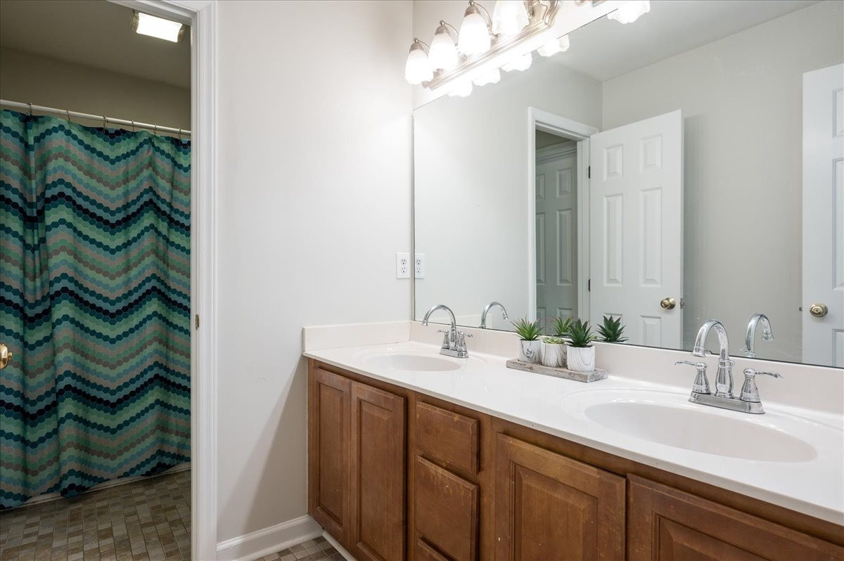 1620 High Holly Lane Raleigh, NC 27614 - Photo 24 of 30 Secondary Bath