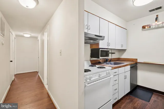 $1,900 | 123 West Conway Street, Unit R 58, Baltimore, MD 21201