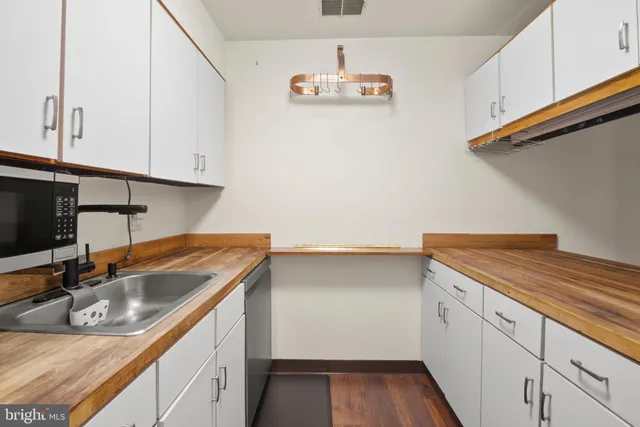 $1,900 | 123 West Conway Street, Unit R 58, Baltimore, MD 21201