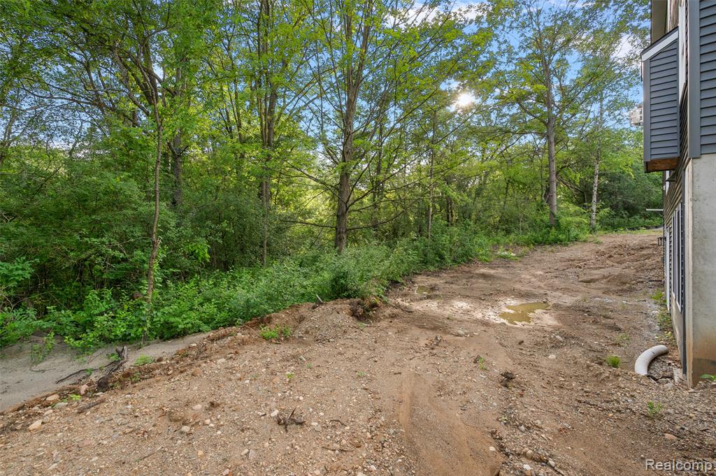 9355 Andersonville Road Clarkston, MI 48346 - Photo 51 of 57