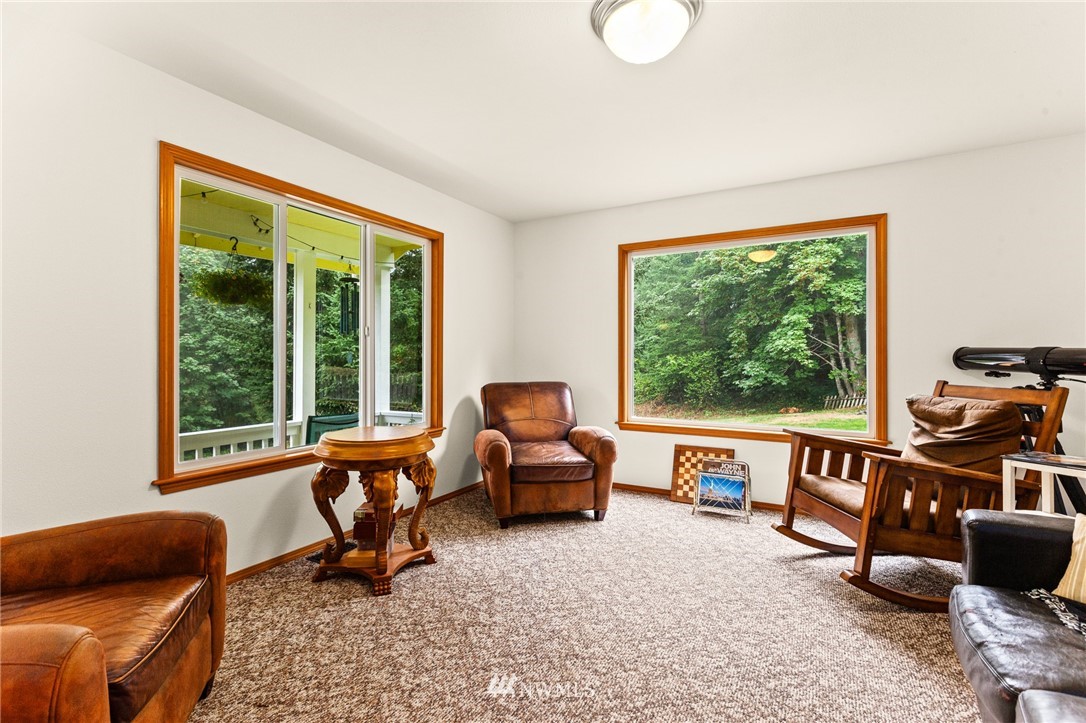 15295 Bandix Road Southeast Olalla, WA 98359 - Photo 16 of 40 Gallery Image 16