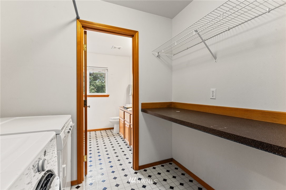 15295 Bandix Road Southeast Olalla, WA 98359 - Photo 34 of 40 Gallery Image 34