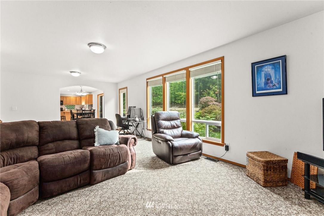 15295 Bandix Road Southeast Olalla, WA 98359 - Photo 6 of 40 Gallery Image 6