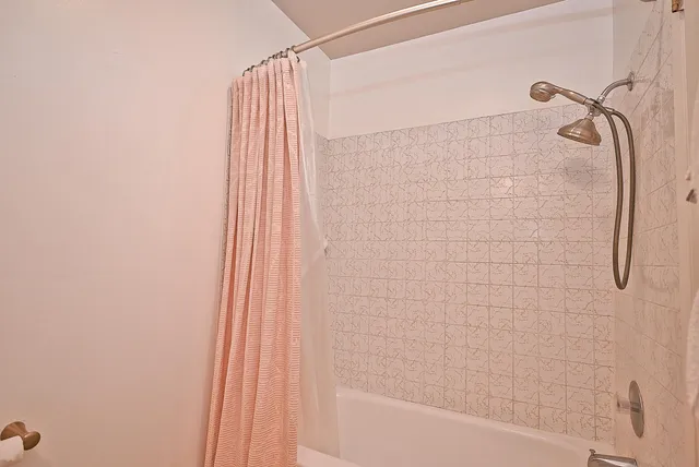 $475,000 | 960 Shorepoint Court, Unit 215, Alameda, CA 94501