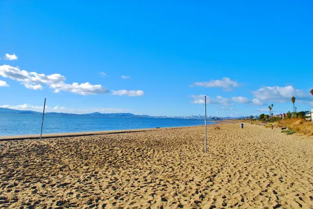 $475,000 | 960 Shorepoint Court, Unit 215, Alameda, CA 94501