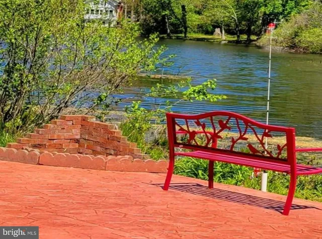 a view of a lake with houses