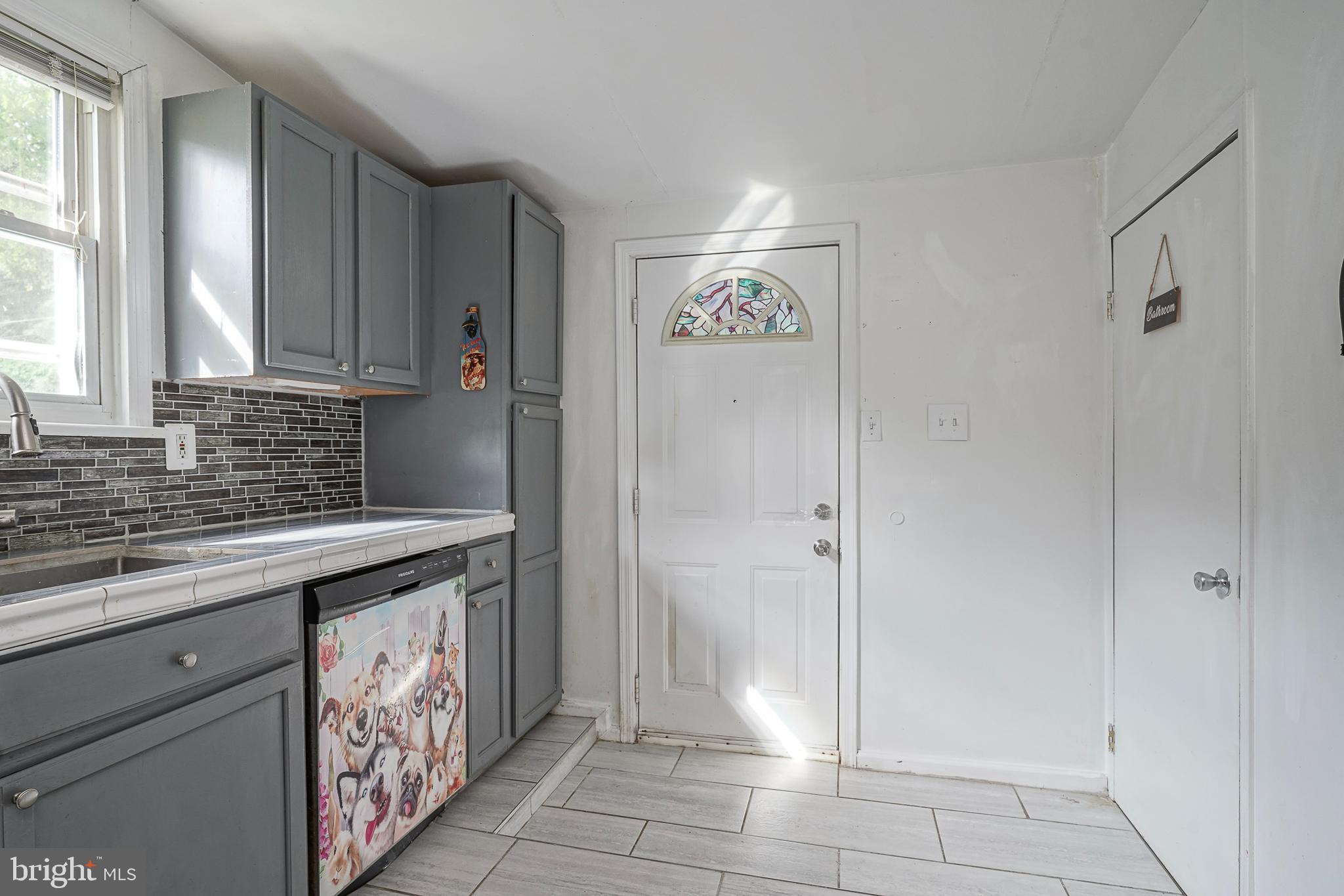 243 Van Horn Avenue Clementon, NJ 08021 - Photo 8 of 41