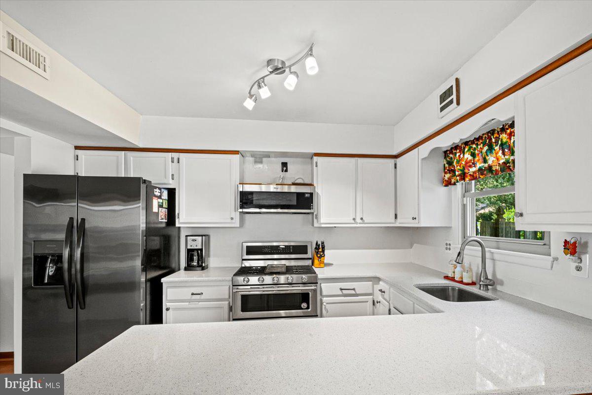 36 Christopher Road Voorhees, NJ 08043 - Photo 14 of 36