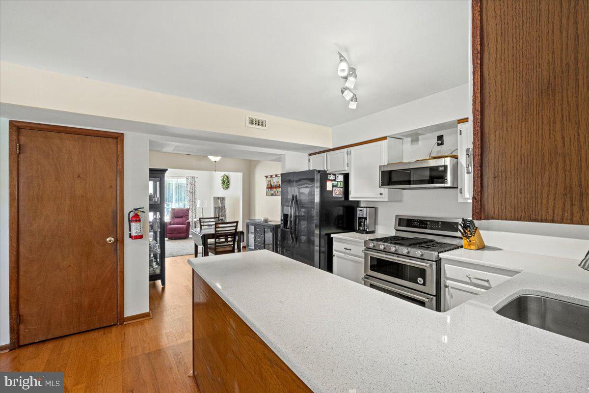 36 Christopher Road Voorhees, NJ 08043 - Photo 15 of 36