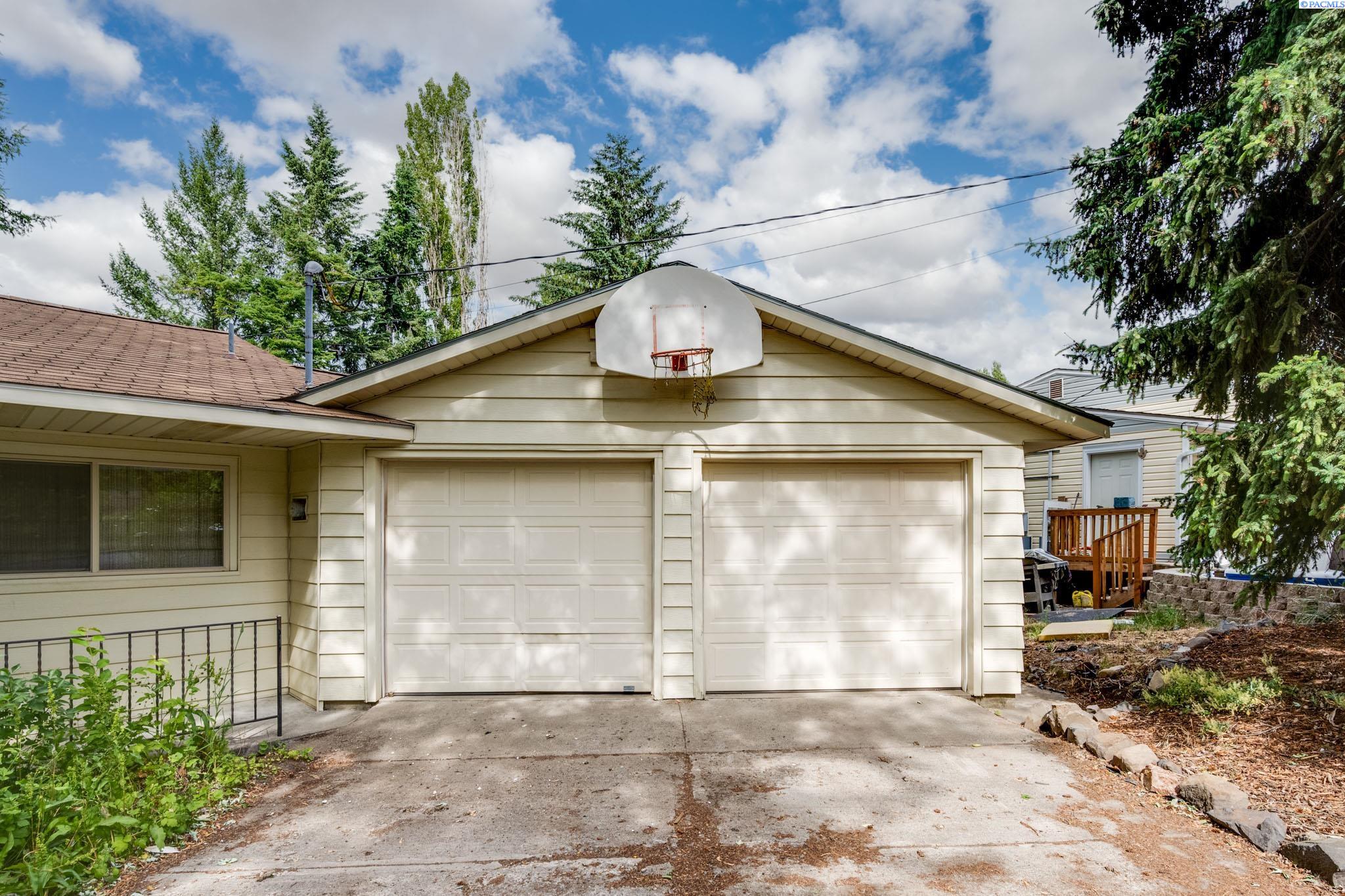 732 Southeast Ridgeview Street Pullman, WA 99163 - Photo 22 of 27 Gallery Image 22