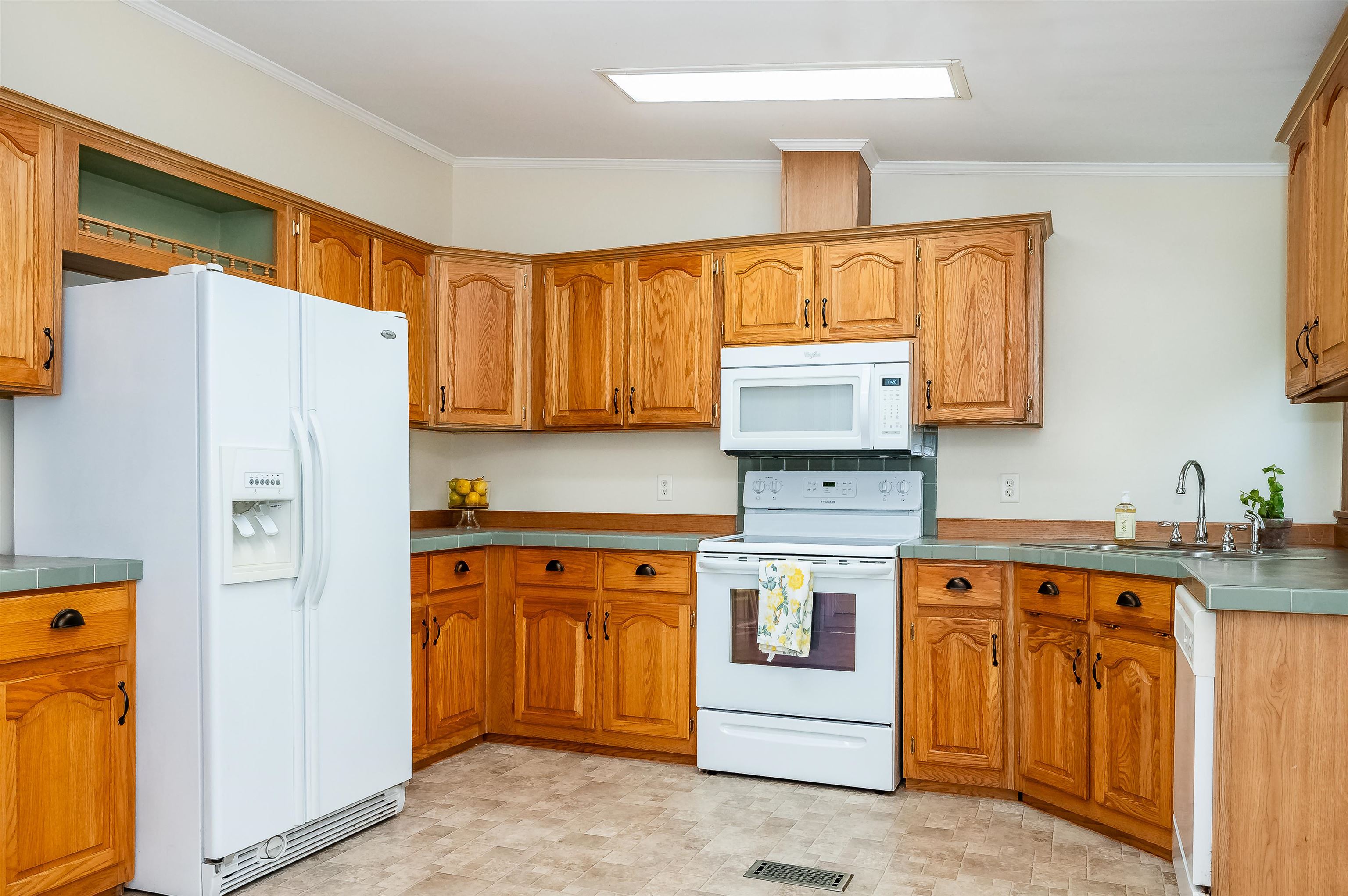 98 Eagle Drive Rochester, NH 03868 - Photo 24 of 35