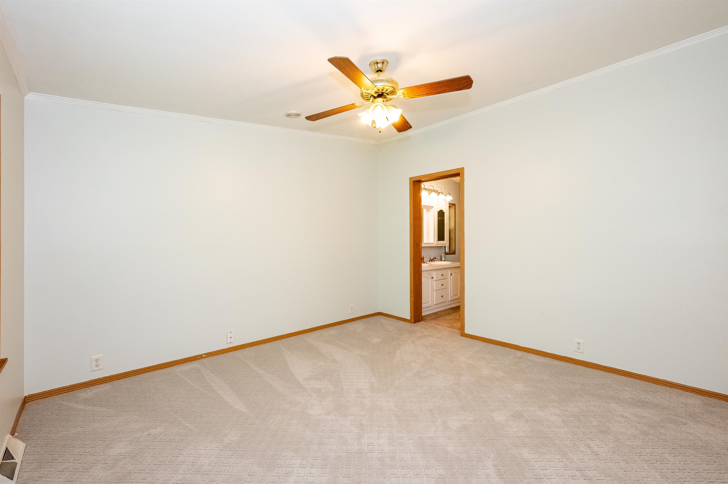 98 Eagle Drive Rochester, NH 03868 - Photo 6 of 35