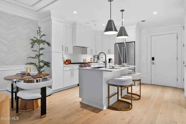 $1,025,000 | 19 Washington Street, Unit 452 B3, Saratoga Springs, NY 12866