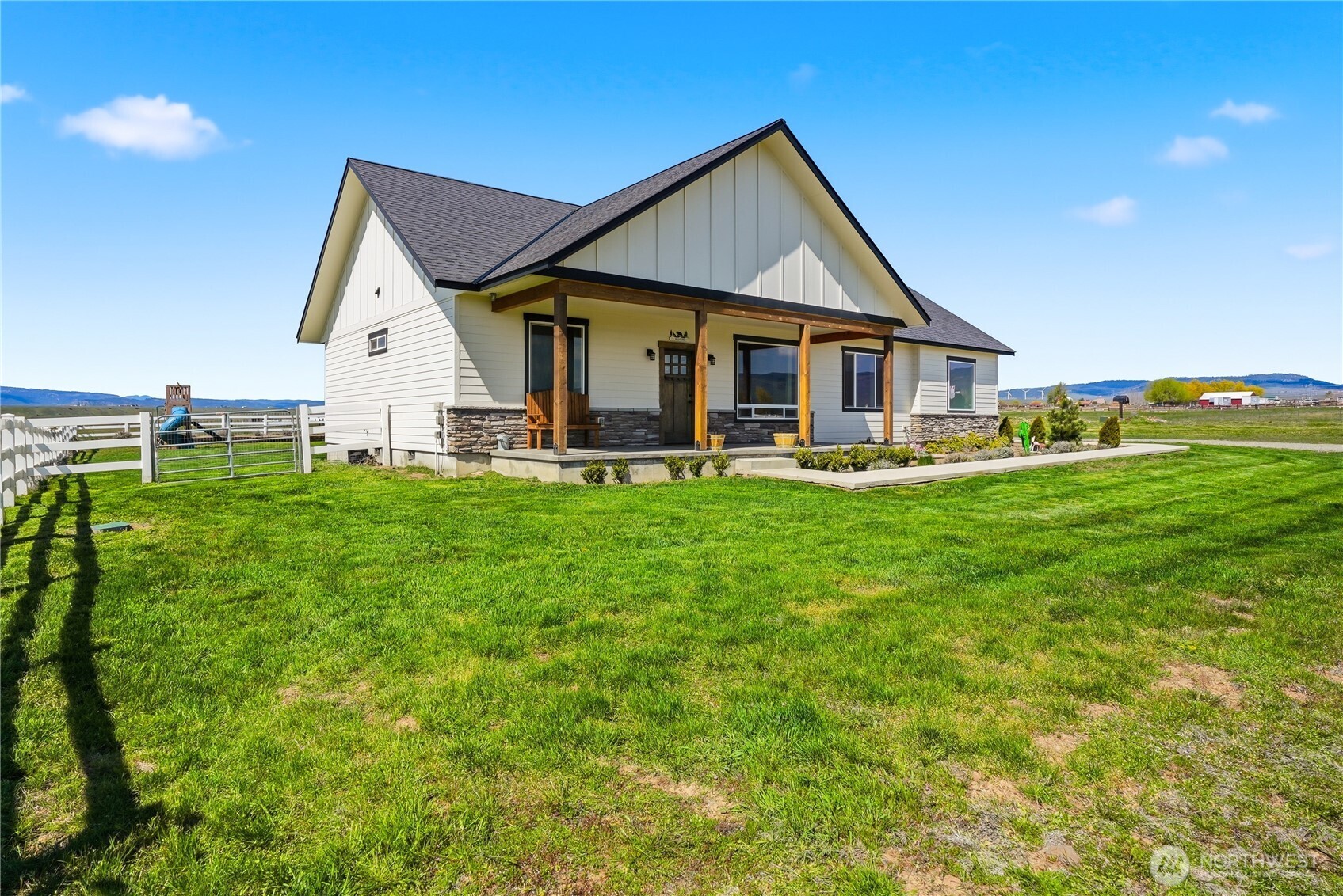 2081 Howard Road Ellensburg, WA 98926 - Photo 3 of 34