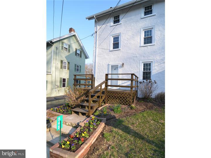 848 Upton Road Aston, PA 19014 - Photo 2 of 25 Exterior Front