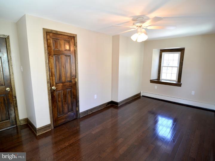 848 Upton Road Aston, PA 19014 - Photo 16 of 25 Bedroom - Main