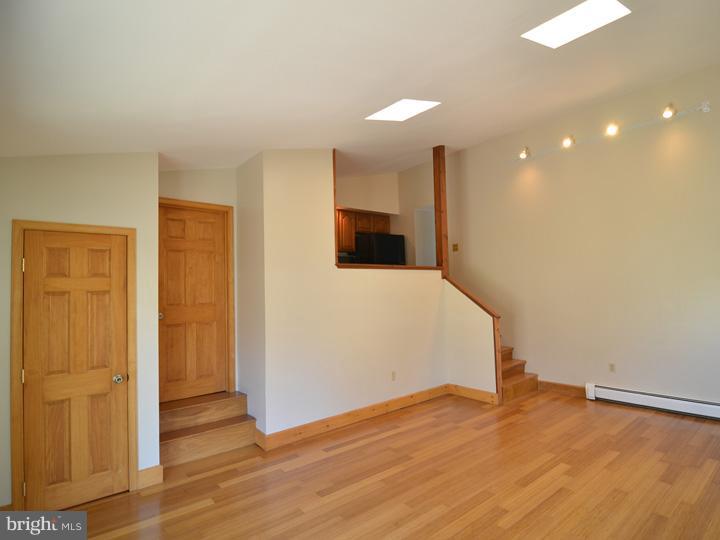 848 Upton Road Aston, PA 19014 - Photo 9 of 25 Dining Room