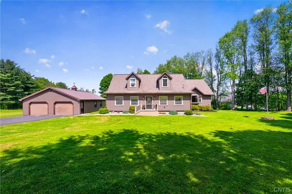 $549,900 | 7101 Ives Road, Marcy, NY 13403